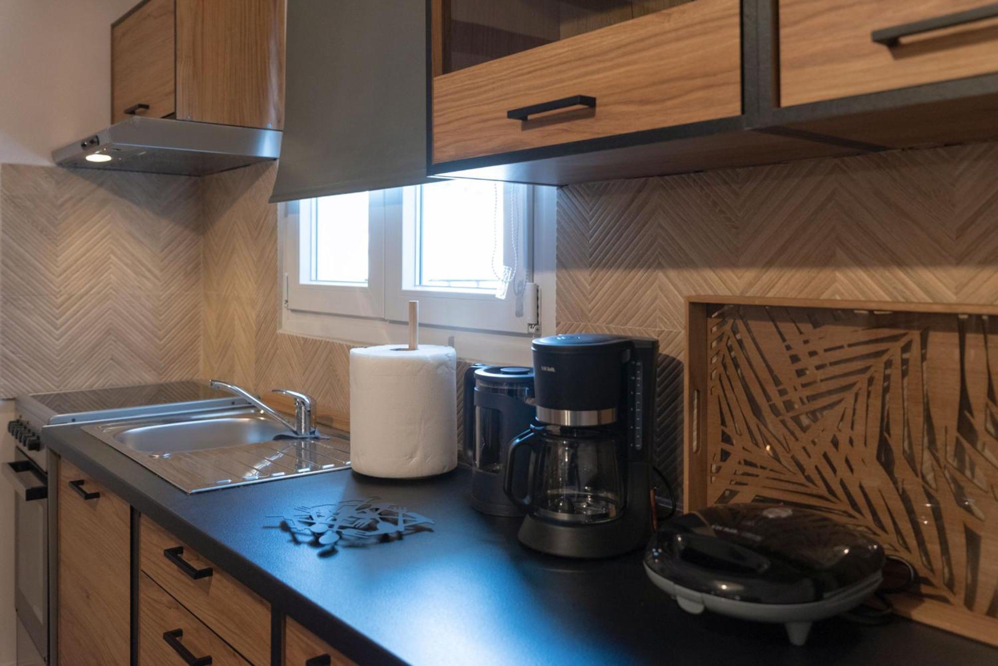 Niki Athens Suites - Urban Apartment In Athens Center Kültér fotó