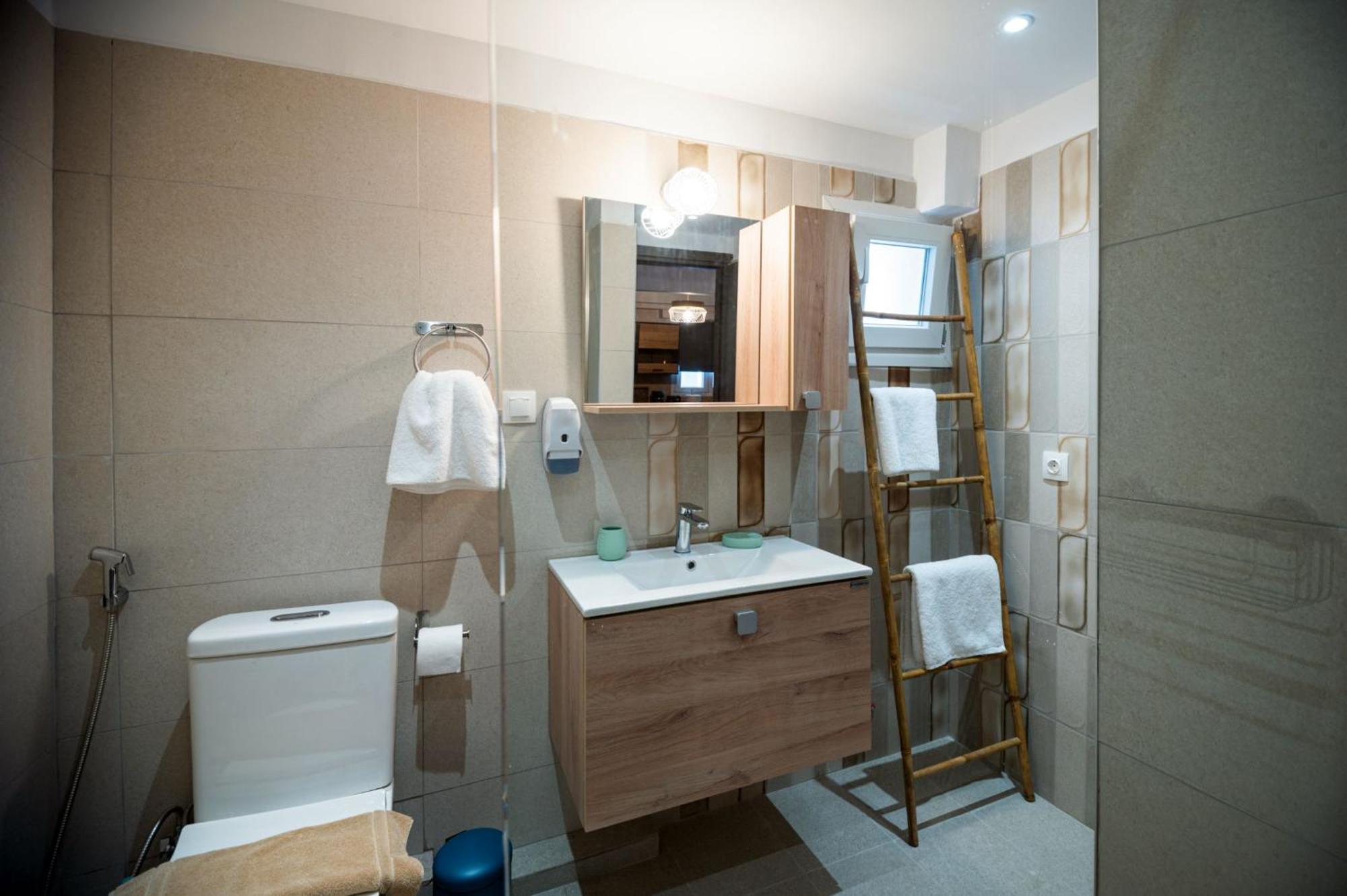 Niki Athens Suites - Urban Apartment In Athens Center Kültér fotó